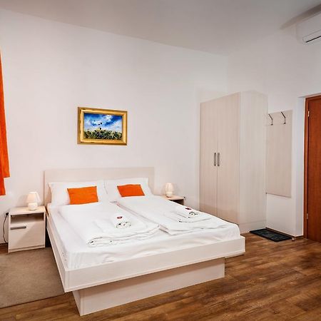 Rooms Lidija Zagreb Rum bild
